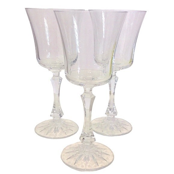 Vintage Stemmed Goblets - Set of 3 - Picture 1 of 8
